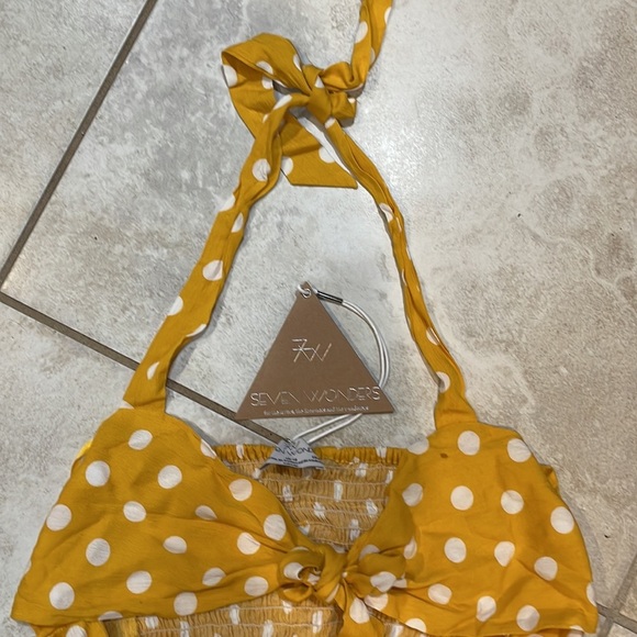 NWT! Seven Wonders Yellow Polka Dot Cutout Halter Top M/8 - Picture 5 of 7